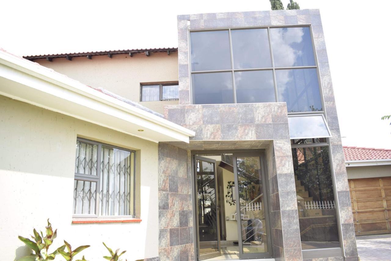 شقة Lalela House جوهانسبورغ المظهر الخارجي الصورة